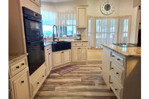 3713 Pendula Circle, Port Saint Lucie, FL 34952 - MLS#B26002273