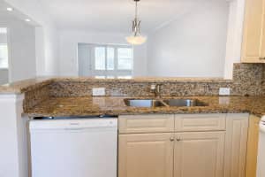 608 Natura Boulevard, Deerfield Beach, FL 33441 - MLS#B26002292