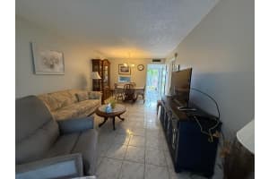 3001 46th Avenue, Lauderdale Lakes, FL 33313 - MLS#B26002320