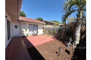 4373 Woodstock Drive, West Palm Beach, FL 33409 - MLS#B26002328