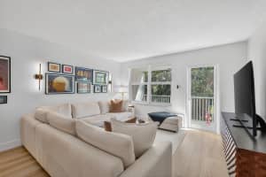 4025 Federal Highway, Fort Lauderdale, FL 33308 - MLS#B26002347