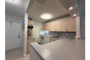 1040 4th Avenue, Deerfield Beach, FL 33441 - MLS#B26002384