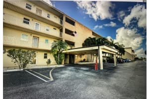 300 26th Avenue, Boynton Beach, FL 33435 - MLS#B26002419