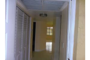 877 Twin Lakes Drive, Coral Springs, FL 33071 - MLS#B26002439