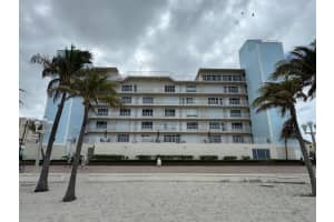 300 Oregon Street, Hollywood, FL 33019 - MLS#B26002500