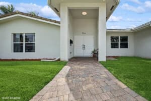 746 2nd Street, Boca Raton, FL 33486 - MLS#B26002565