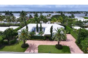 2258 Ibis Isle Rd Road, Palm Beach, FL 33480 - MLS#B26002568