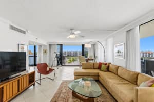 115 Lakeshore Drive, North Palm Beach, FL 33408 - MLS#B26002601