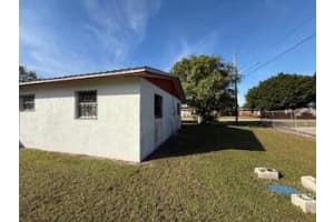 1063 Louisiana Avenue, Clewiston, FL 33440 - MLS#B26002602