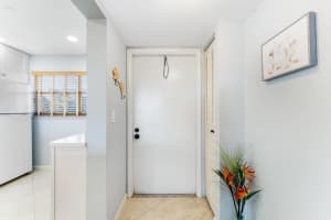 3654 Via Poinciana 504, Lake Worth, FL 33467, Lake Worth, FL 33467 - MLS#B26002633