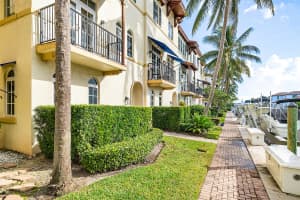 824 Virginia Garden Drive, Boynton Beach, FL 33435 - MLS#B26002653