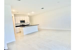 586 Salisbury Circle, Fort Pierce, FL 34982 - MLS#B26002667