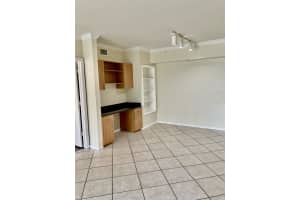 6418 Emerald Dunes Drive, West Palm Beach, FL 33411 - MLS#B26002729