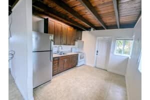 321 15 Avenue, Deerfield Beach, FL 33441 - MLS#B26002755