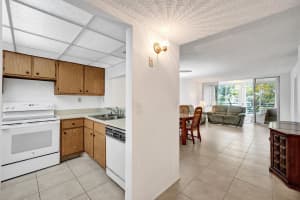 9531 Seagrape Drive, Davie, FL 33324 - MLS#B26002756