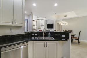 801 Olive Avenue, West Palm Beach, FL 33401 - MLS#B26002775