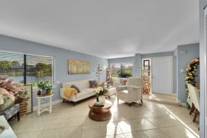 261 Wimbledon Lake Drive, Plantation, FL 33324 - MLS#B26002793