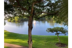 950 Lavers Circle, Delray Beach, FL 33444 - MLS#B26002798