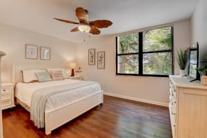 950 Lavers Circle, Delray Beach, FL 33444 - MLS#B26002798