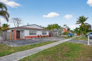 415 61st Terrace, Margate, FL 33068 - MLS#B26002826