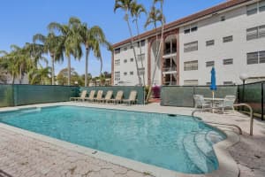 3910 Crystal Lake Drive, Deerfield Beach, FL 33064 - MLS#B26002852