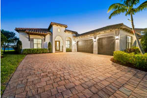 8681 Waterview Terrace, Coral Springs, FL 33076 - MLS#B26002860