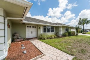 3194 Pebble Beach Drive, Lake Worth, FL 33467 - MLS#B26002866