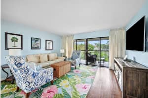 4510 Kittiwake Court, Boynton Beach, FL 33436 - MLS#B26002876