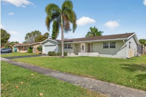 4451 7th Street, Coconut Creek, FL 33066 - MLS#B26002880