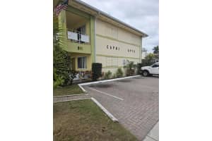 911 Federal Highway, Lake Worth Beach, FL 33460 - MLS#B26002885