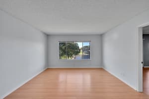 906 Twin Lakes Drive, Coral Springs, FL 33071 - MLS#B26002893