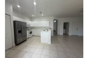 148 Seminole Lakes Drive, Royal Palm Beach, FL 33411 - MLS#B26002930