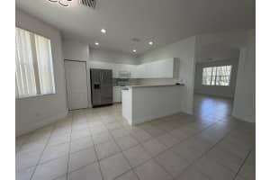 148 Seminole Lakes Drive, Royal Palm Beach, FL 33411 - MLS#B26002930