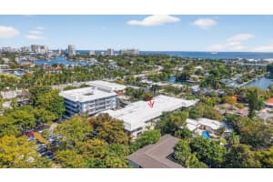 2424 17th Causeway, Fort Lauderdale, FL 33316 - MLS#B26002983