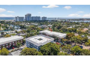 2424 17th Causeway, Fort Lauderdale, FL 33316 - MLS#B26002983