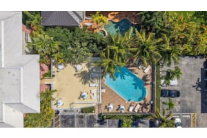 2424 17th Causeway, Fort Lauderdale, FL 33316 - MLS#B26002983