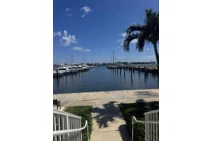 356 Moorings Drive, Lantana, FL 33462 - MLS#B26002992