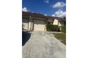 27 Kensington Lane, Boynton Beach, FL 33426 - MLS#B26003010