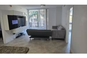 550 Okeechobee Boulevard, West Palm Beach, FL 33401 - MLS#B26003062