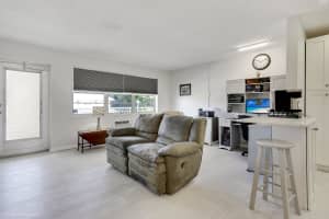 94 Hastings, West Palm Beach, FL 33417, West Palm Beach, FL 33417 - MLS#B26003069