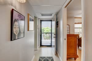 19 Royal Palm Way, Boca Raton, FL 33432 - MLS#B26003073