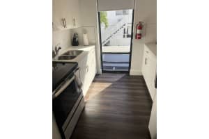 2100 33rd Avenue, Fort Lauderdale, FL 33305 - MLS#B26003119