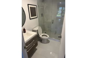 2100 33rd Avenue, Fort Lauderdale, FL 33305 - MLS#B26003119