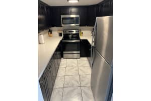 2100 33rd Avenue, Fort Lauderdale, FL 33305 - MLS#B26003123