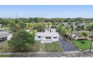 210 6th Street, Deerfield Beach, FL 33441 - MLS#B26003156