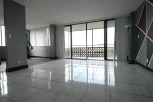 4200 Inverrary Boulevard, Lauderhill, FL 33319 - MLS#B26003183