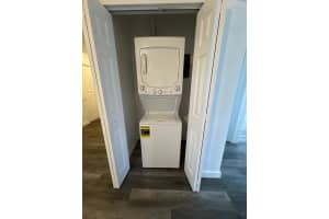 600 46th Court, Oakland Park, FL 33334 - MLS#B26003193