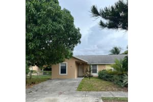 9 44th Street, Deerfield Beach, FL 33064 - MLS#B26003230