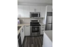 8305 Sunrise Lakes Boulevard, Sunrise, FL 33322 - MLS#B26003256