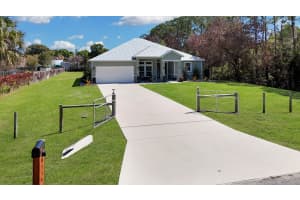 5116 Silver Oak Drive, Fort Pierce, FL 34982 - MLS#B26003307